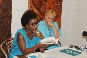 Odette Casamayor y Ena Columbié en Galindo Art Studio (Foto: Ernesto G.)